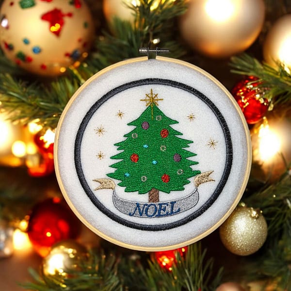Christmas Tree backdrop of ornaments Photoroom